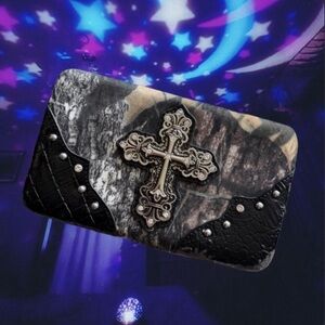 Camo Cross Wallet🪖